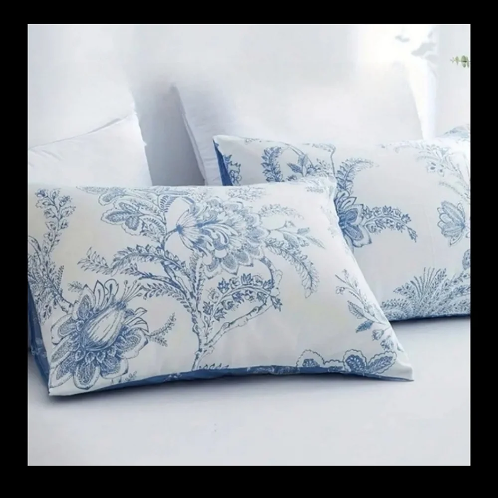 King Size Duvet Double Sided Print Floral Blue & White Bedding Set 3 Pieces Nwt